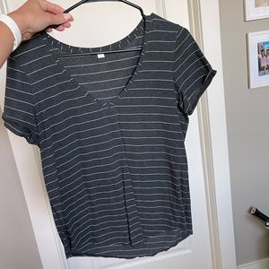 LULULEMON COTTON TEE